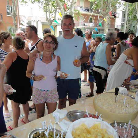 רימיני Hotel Euromar מראה חיצוני תמונה