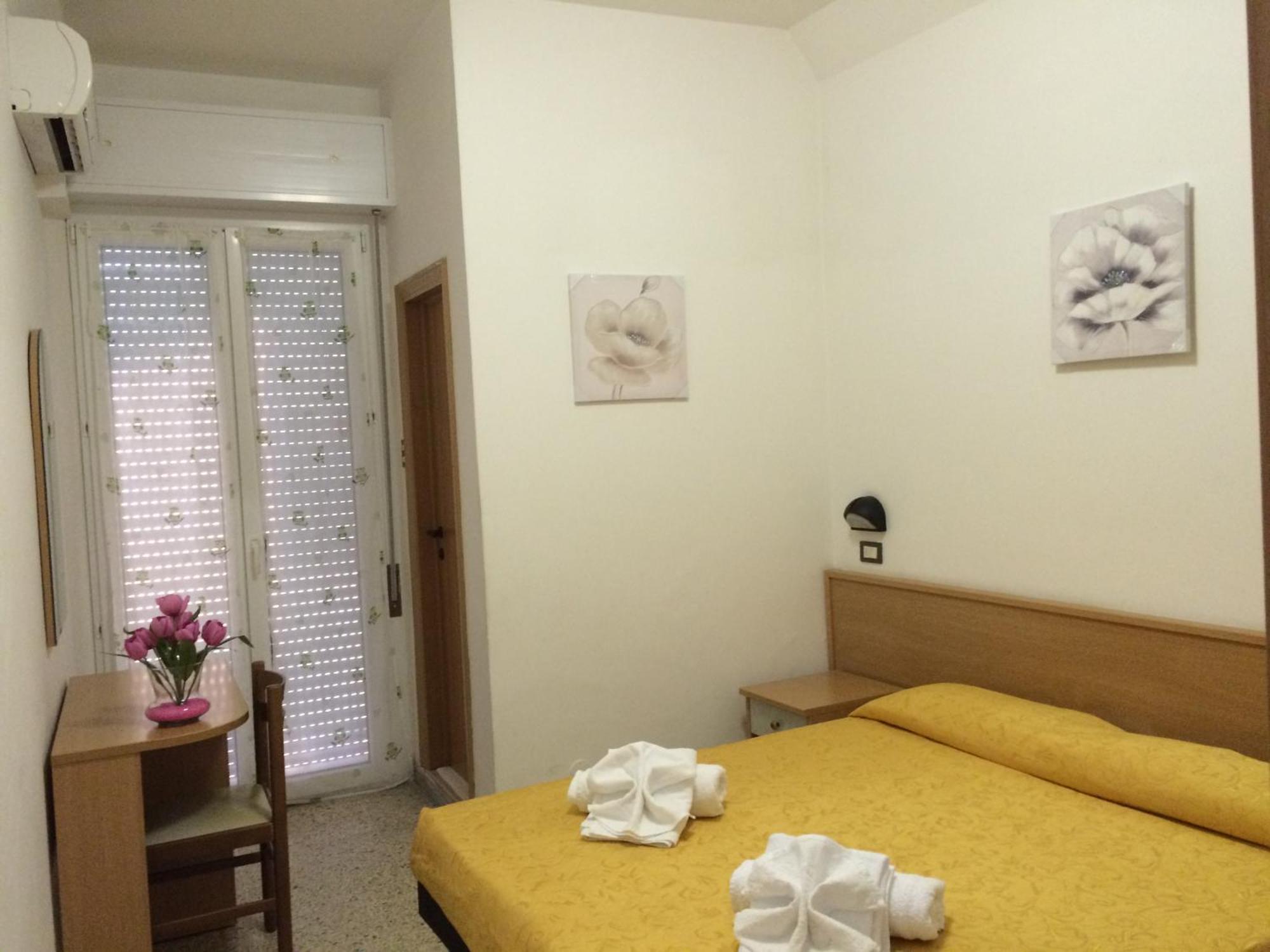 רימיני Hotel Euromar מראה חיצוני תמונה