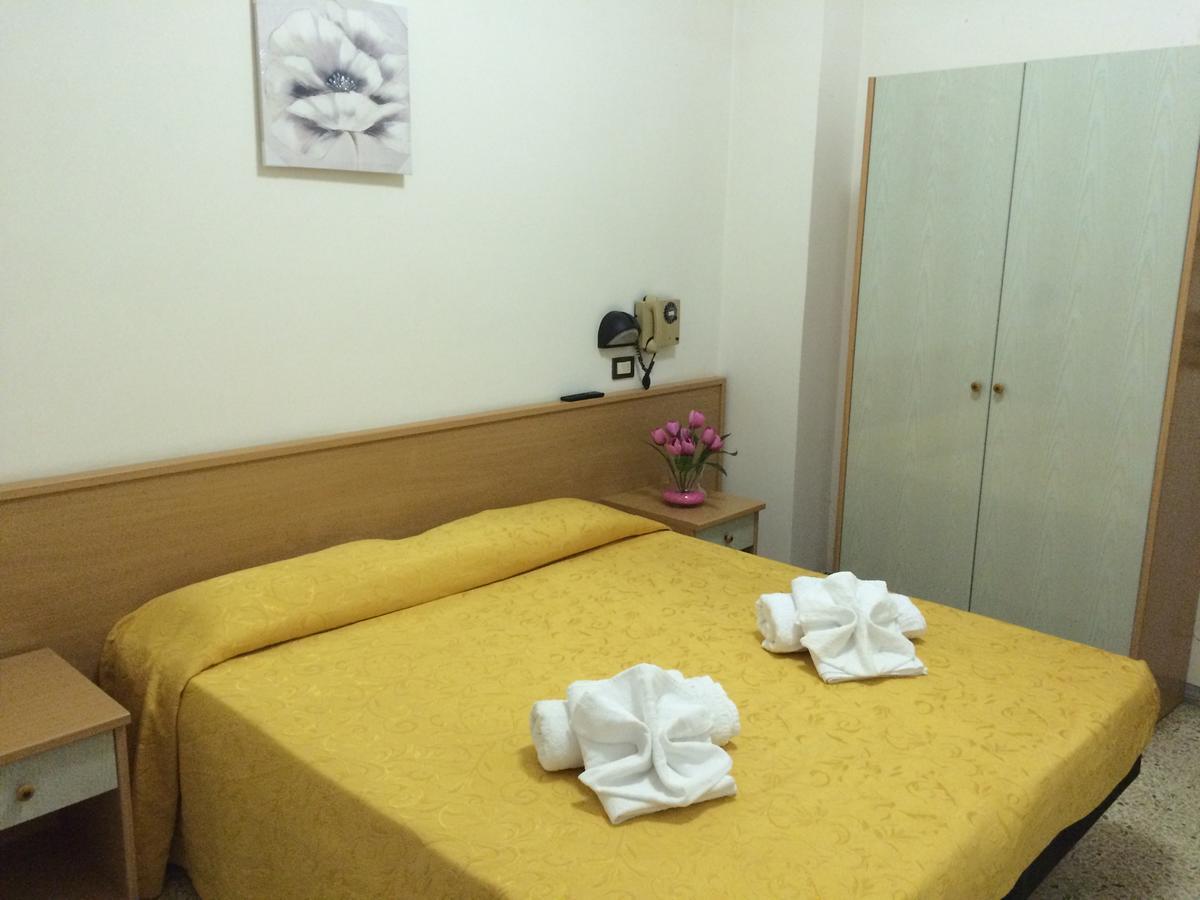 רימיני Hotel Euromar מראה חיצוני תמונה