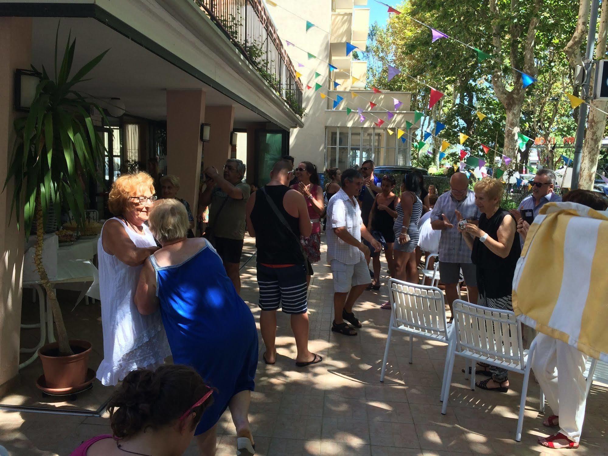 רימיני Hotel Euromar מראה חיצוני תמונה